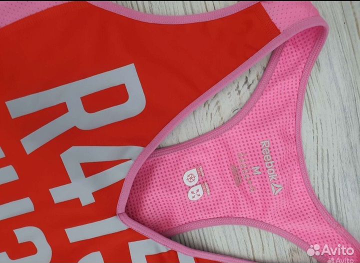Спортивная майка Reebok 44 Lesmeels