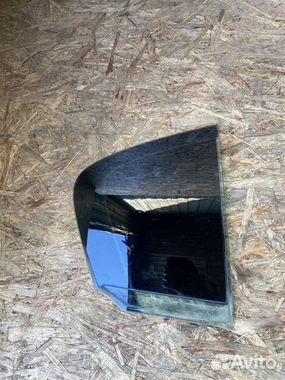 Форточка задняя VW Passat B6 05-10