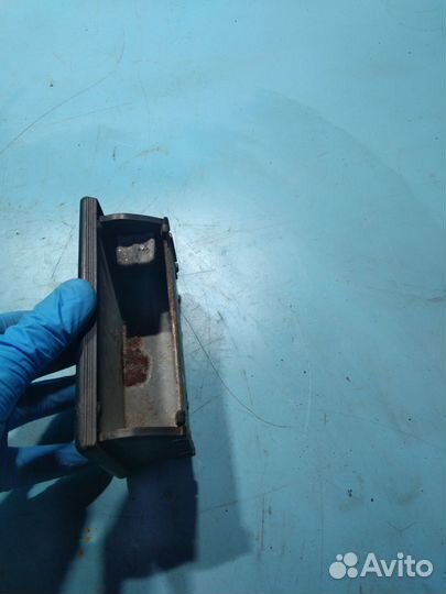 Пепельница для Mercedes-Benz W124