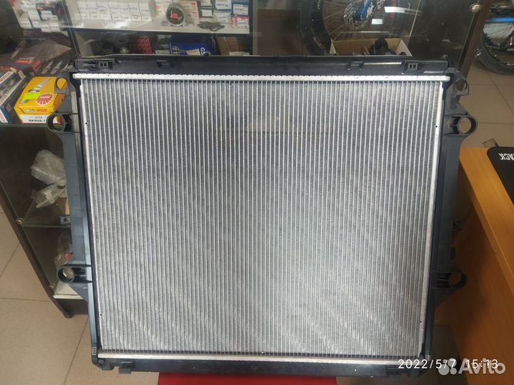 Радиатор Toyota Hilux