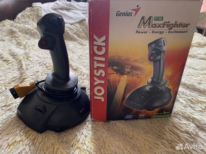 Джойстик genius Max Fighter F16