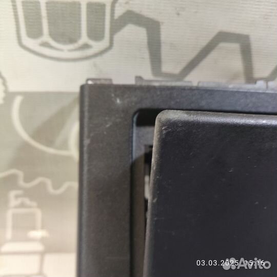 Пепельница mercedes w212