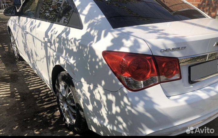 Chevrolet Cruze 1.8 AT, 2013, битый, 200 000 км