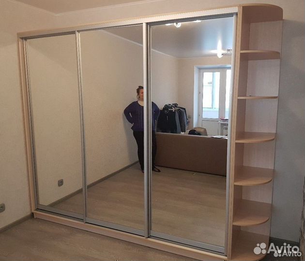 Шкаф купе зеркальный