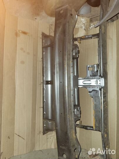 Передний телевизор