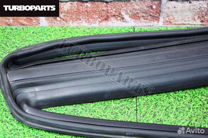 Уплотнители дверных проемов Subaru Forester SF5