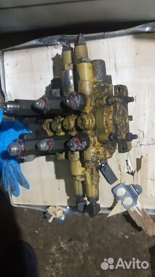 4-х секционный гидравлический распределитель