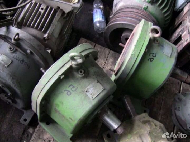 Цилиндрический редуктор Ц2У-355 Б/у