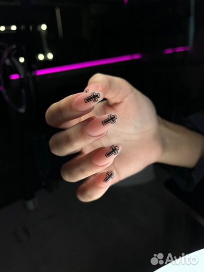 Наращивание ногтей