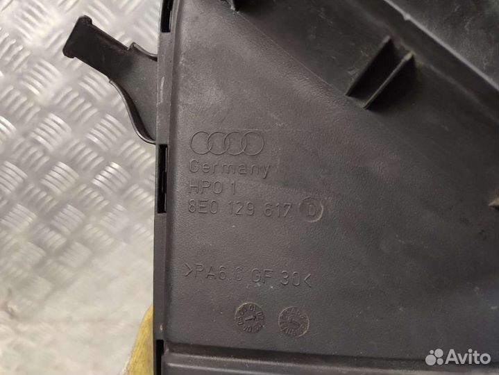 Воздухозаборник Audi A4 B6 2.4 8e0129617d