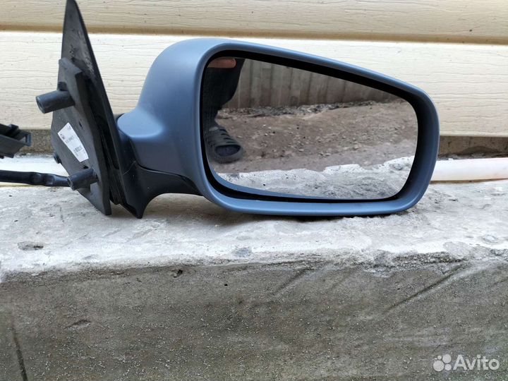 Правое зеркало octavia тур