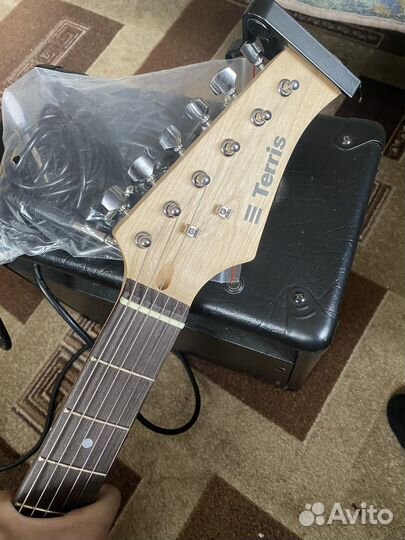 Электрогитара с комбиком бу