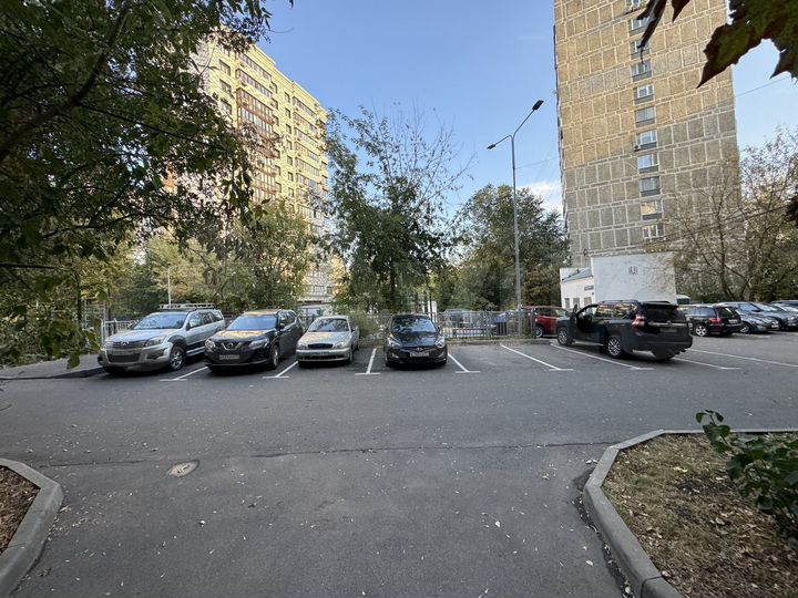 2-к. квартира, 57 м², 3/5 эт.