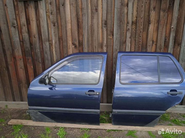 Volkswagen vento двери