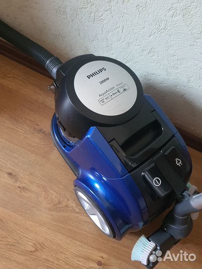 Пылесос с аквафильтром Philips Aqua Action Animal