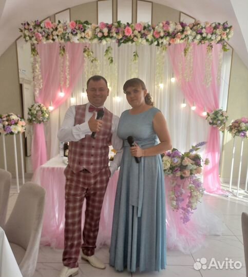Заводные ведущие, тамада