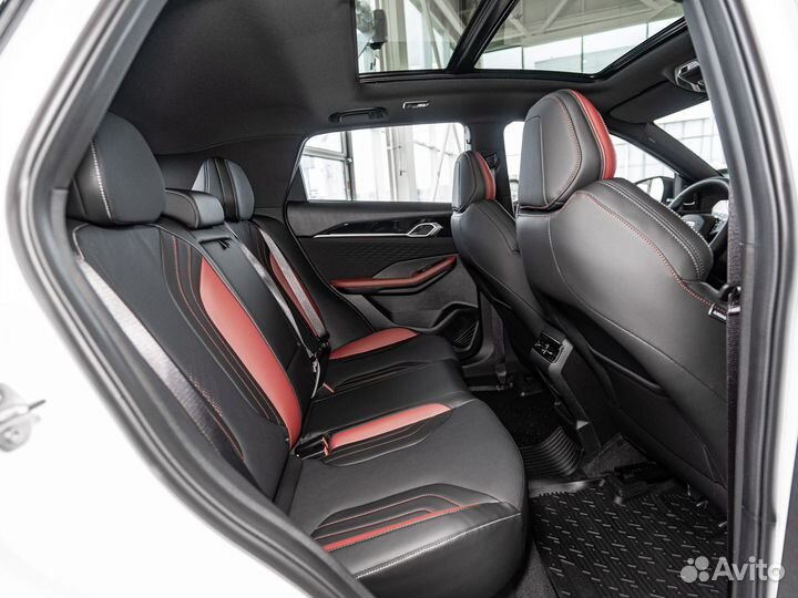 Geely Coolray 1.5 AMT, 2024