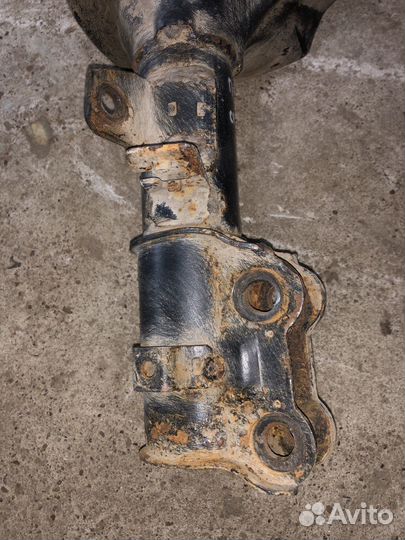 Передние стойки kia cerato 1 ld