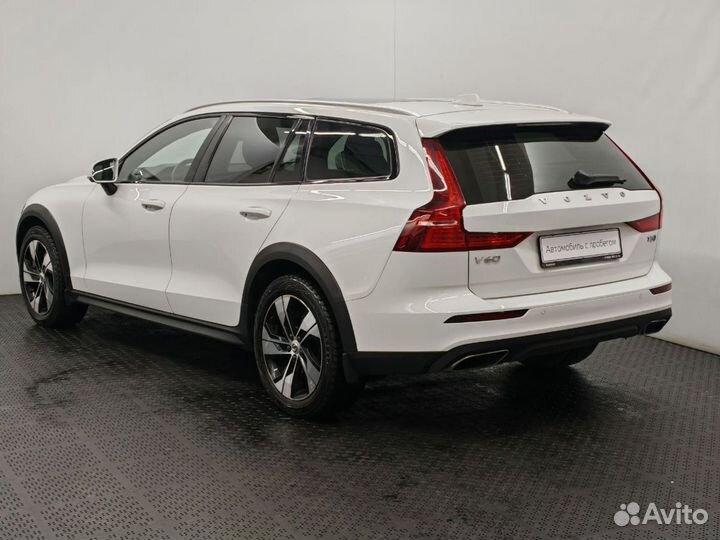 Volvo V60 Cross Country 2.0 AT, 2019, 61 374 км