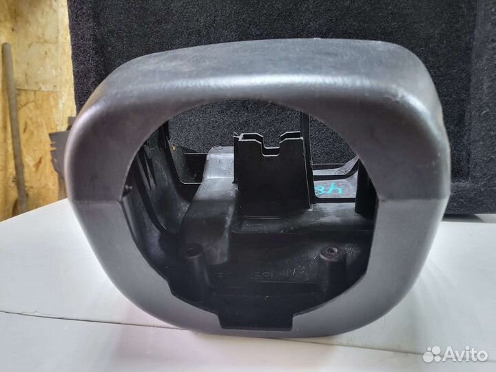 Кожух рулевой колонки Toyota Camry