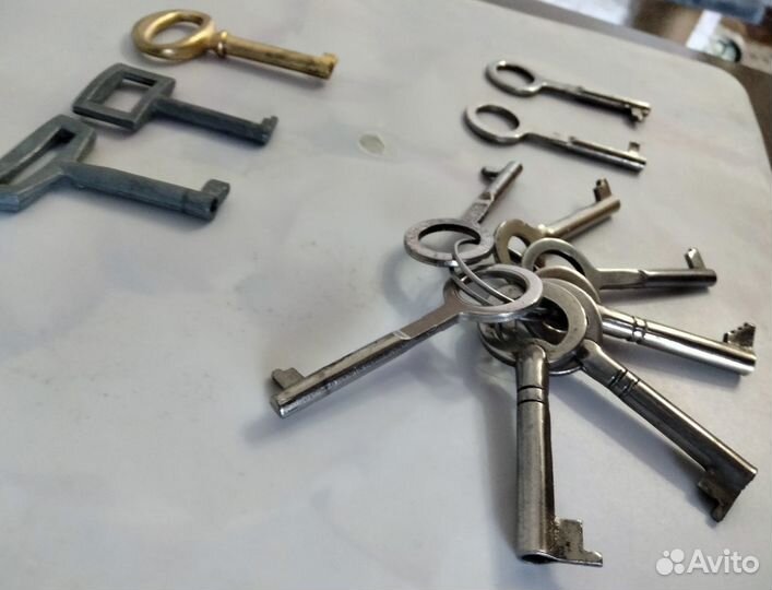 Раритет СССР ключи мебельные