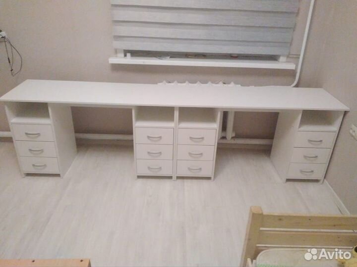 Стол