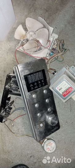 Микроволновка Redmond RM-M1002,Panasonik(Запчасти)