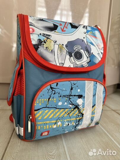 Рюкзак школьный новый