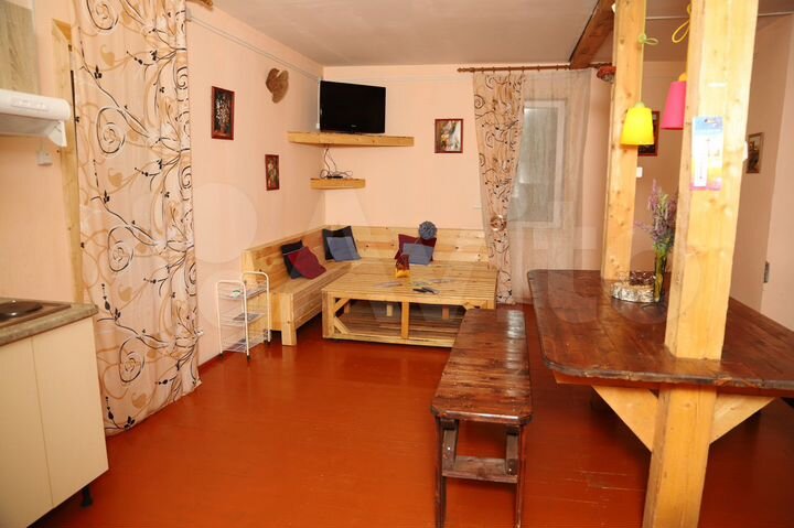 Таунхаус 300 м² на участке 100 сот.