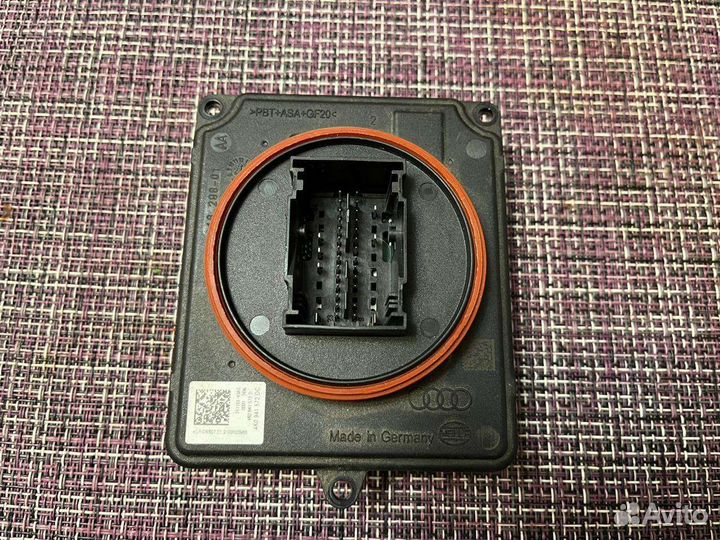 Блок фары 4K0941572DC бу