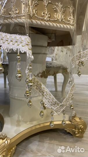 Скатерть прозрачная с бусами