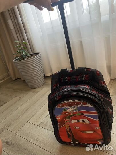 Рюкзак детский на колесиках