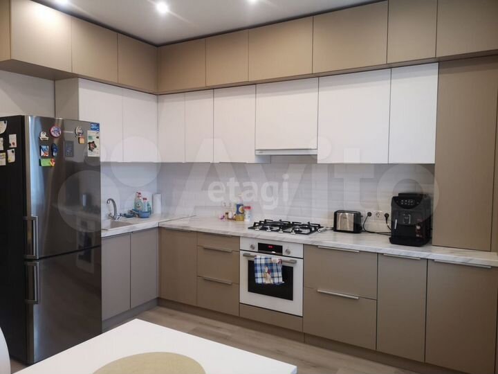 2-к. квартира, 76,1 м², 7/9 эт.