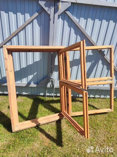 Деревянная оконная рама