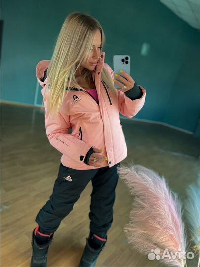 Куртка женская горнолыжная розовая
