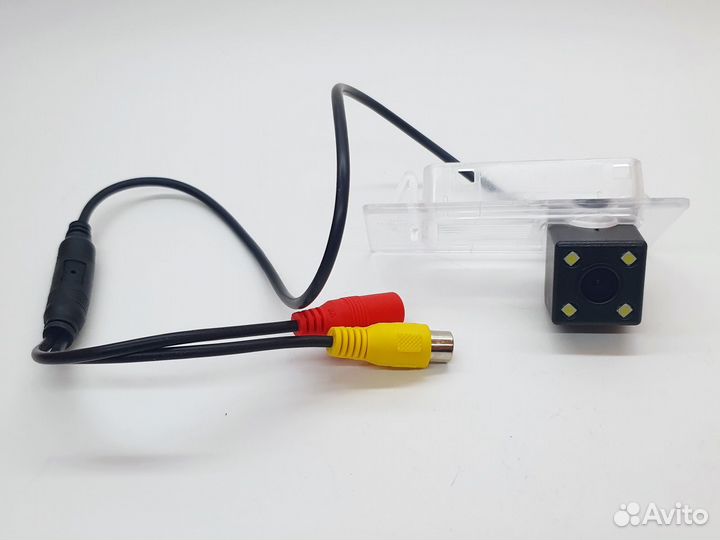 Камера заднего вида для Hyundai Solaris 2