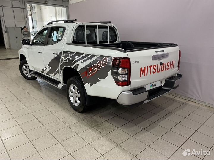 Mitsubishi L200 2.4 AT, 2022, 490 км
