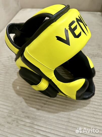 Шлем Venum venum-1395 для единоборств. Салатовый