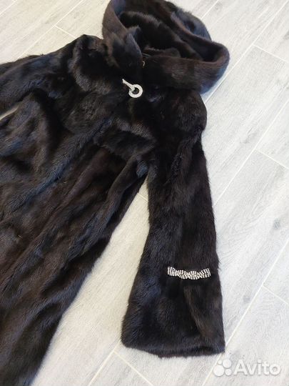 Шуба норковая с капюшоном 42/ 46