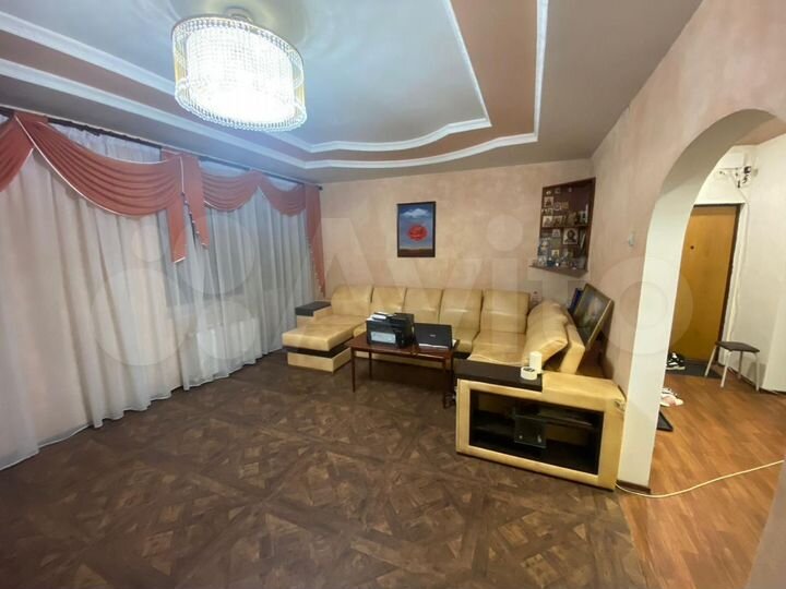 4-к. квартира, 110 м², 1/5 эт.