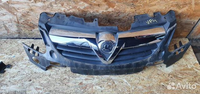 Решетка радиатора Opel Corsa D 2006-2015