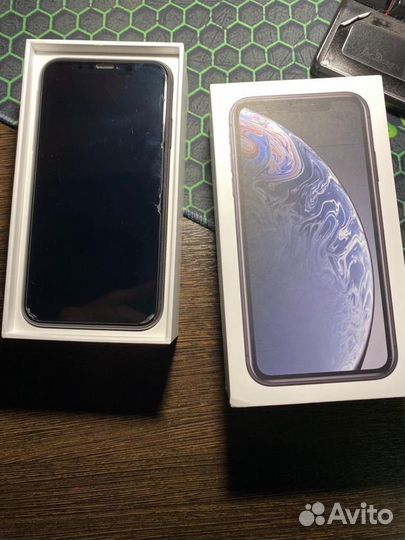 iPhone Xr, 64 ГБ