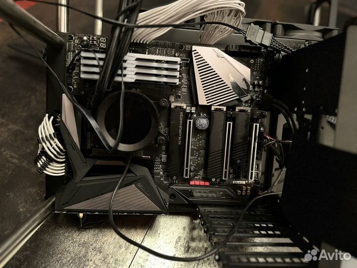 AMD 3950x Gigabyte Aorus Master x570 + RTX 2080ti
