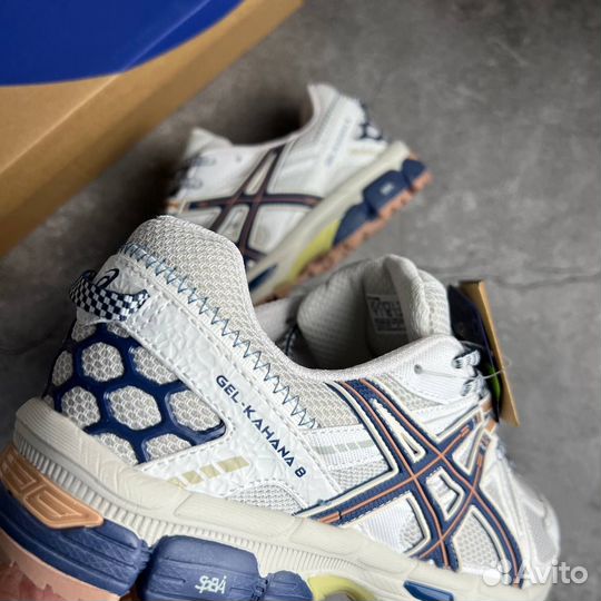 Кроссовки Asics