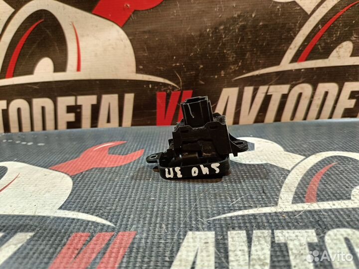 Кнопка стеклоподъемника Volvo s40 2