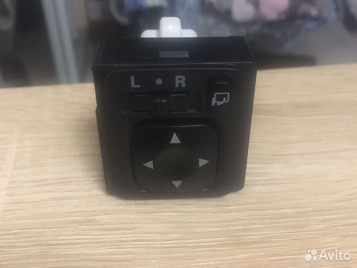 Блок управления зеркалами Митсубиси