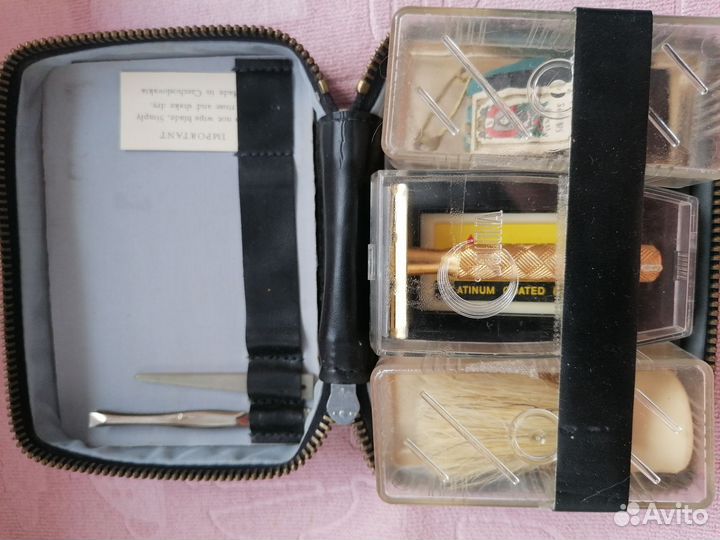 Дорожный бритвенный набор времен СССР