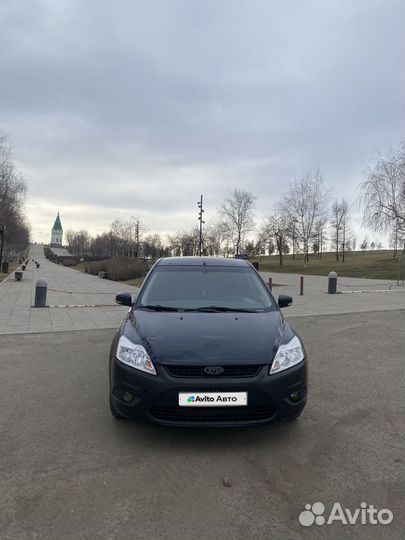 Ford Focus 1.8 МТ, 2010, битый, 300 000 км