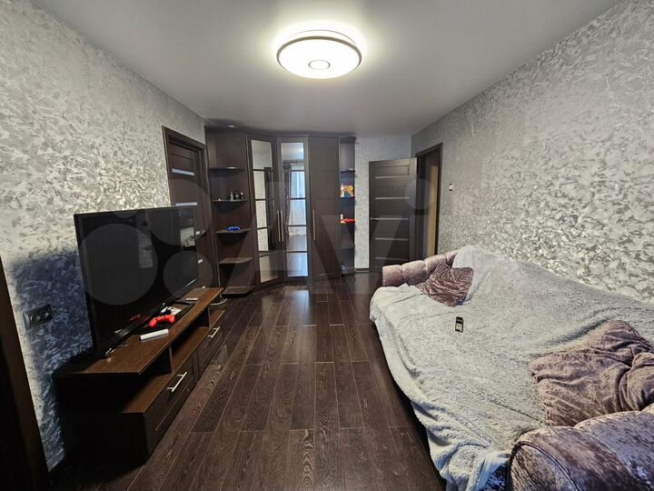 4-к. квартира, 60,7 м², 2/5 эт.