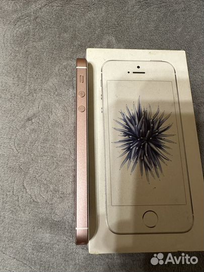 iPhone SE, 32 ГБ
